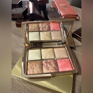 Hourglass Ambient Lighting Edit Palette - Pink, Gold, Cream